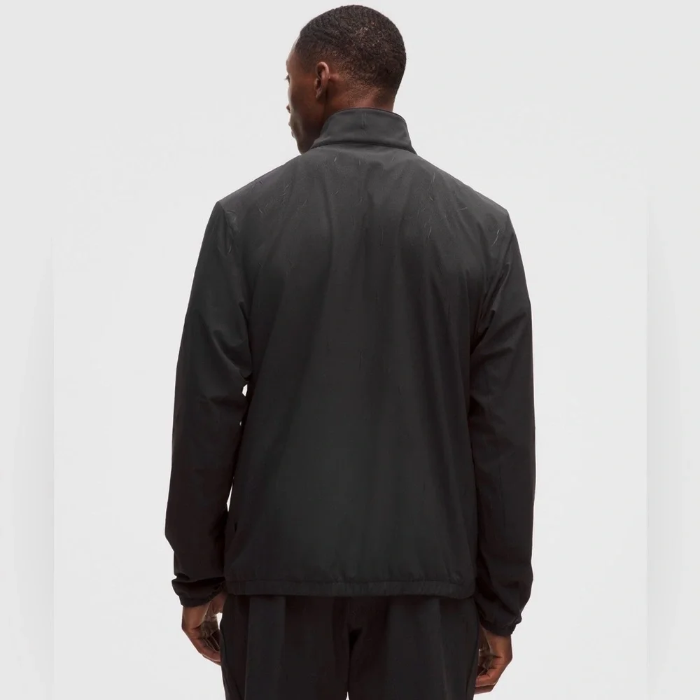 lululemon athletica Men’s Black Zeroed In Crinkle Texture Half Zip Jacket